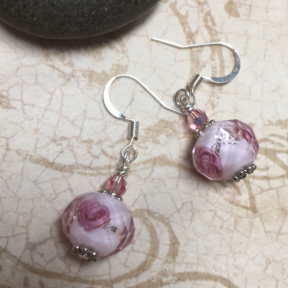 Pink flower faceted earrings with Swarovski silver - Picture 4 of 6